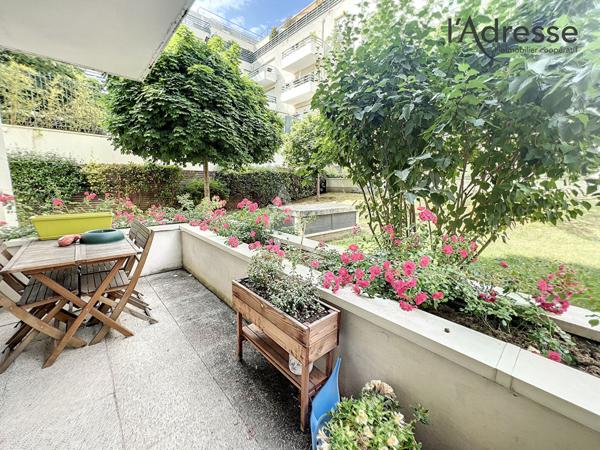 Suresnes - 3 pièces - Terrasses jardin de 103 m² - parking - cave