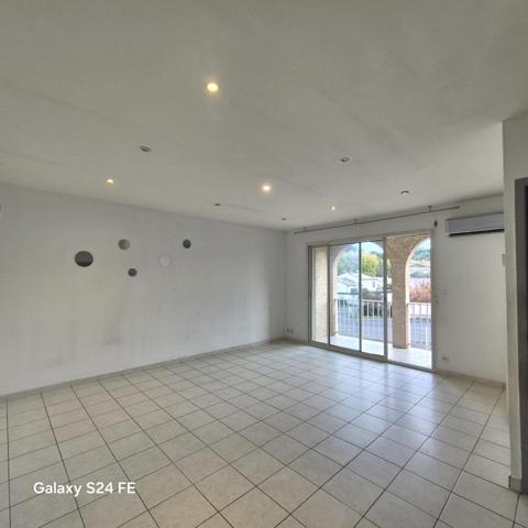 BOUJAN SUR LIBRON - APPARTEMENT T3 - 65 M² - PARKING