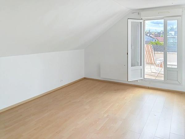 Vente Appartement 5 pièces 104 m2 à Yerres