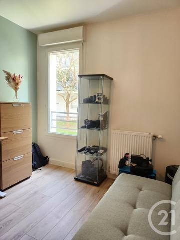 Appartement F3 à vendre  3 pièces - 70,15 m2 VAULX EN VELIN - 69