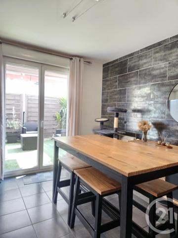 Appartement F3 à vendre  3 pièces - 70,15 m2 VAULX EN VELIN - 69