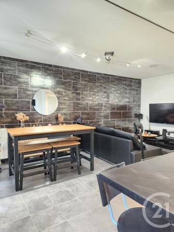 Appartement F3 à vendre  3 pièces - 70,15 m2 VAULX EN VELIN - 69