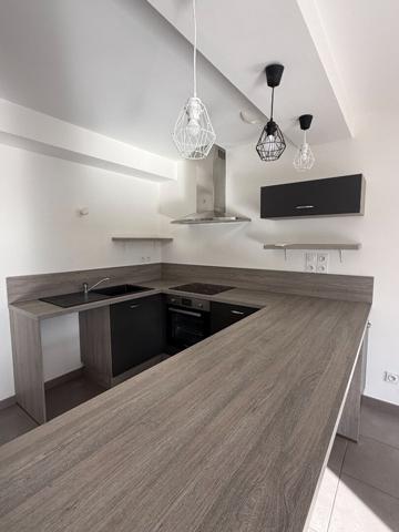 BATIGNOLLES MAISON RECENTE 4 CHAMBRES + GARAGE