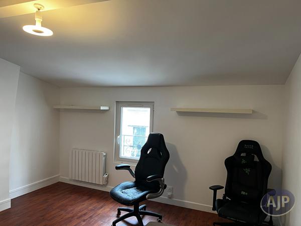 Location appartement Paris 15eme : 890 € - AJP Immobilier Paris 15 - Agence Pernet