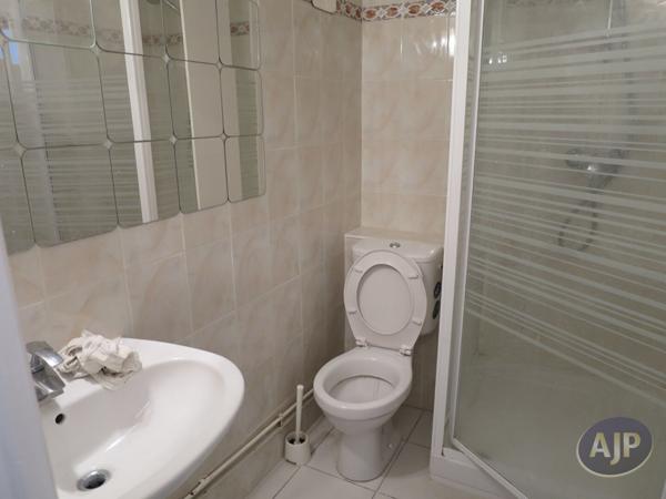 Location appartement Paris 15eme : 890 € - AJP Immobilier Paris 15 - Agence Pernet