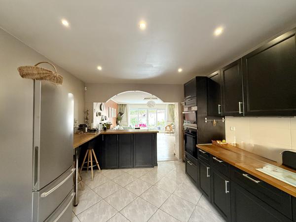 Maison 4 pièces - 149 m² Exclusivité efficity