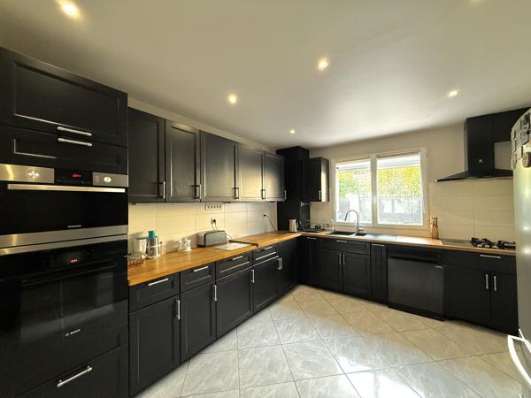 Maison 4 pièces - 149 m² Exclusivité efficity