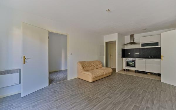 Appartement à vendre    2 pièces • 48 m2 Vigneux-sur-Seine