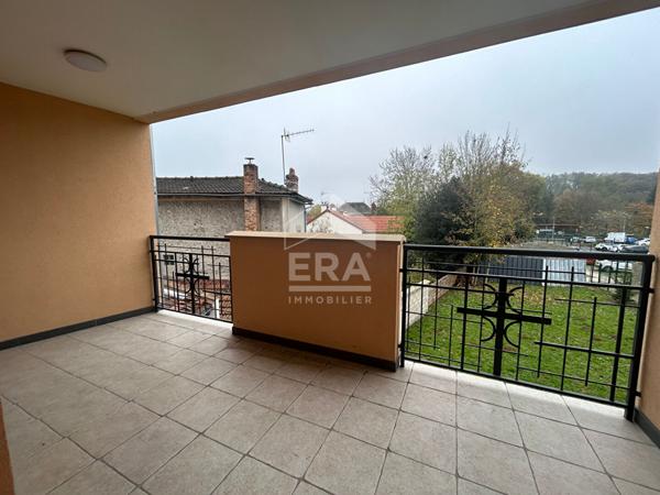 A VENDRE F2 BREUILLET RESIDENCE AVEC ASCENCEUR (101)