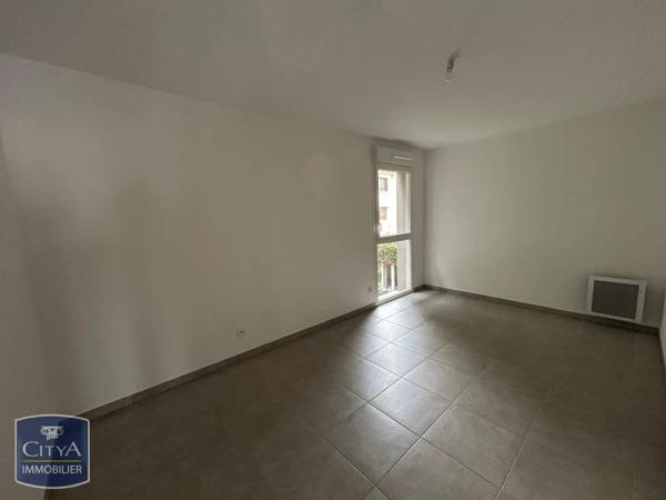 Appartement à louer 3 pièces 60.81m² Avignon (84000)