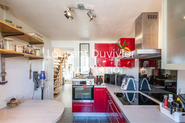 Bois-d'Arcy (78390) Maison rénovée avec jardin exposé plein sud, 3 chambres, décoration contemporaine, aucun travaux.