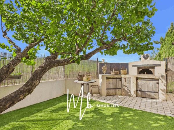 OLLIOULES AUX PORTES DE SANARY – MAISON RÉNOVÉE AVEC PISCINE – 3 CHAMBRES – 642 000 € FAI