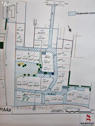 Terrain à bâtir à vendre à MARENNES proche centre-ville d'une surface de 301 m2 bornée et viabilisée