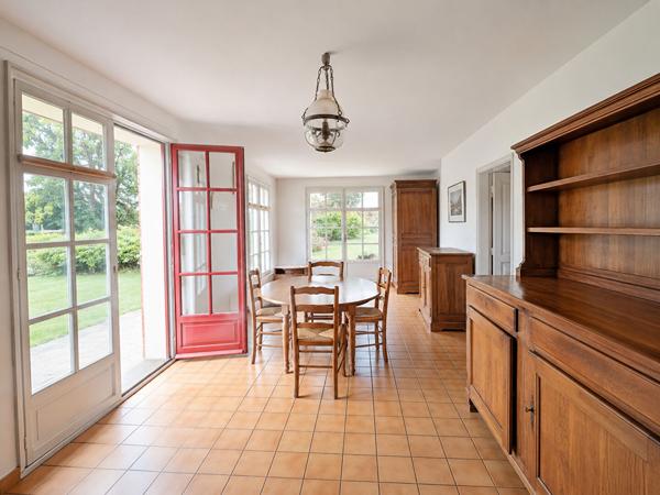 BELLE MAISON  PROCHE RIVIERE