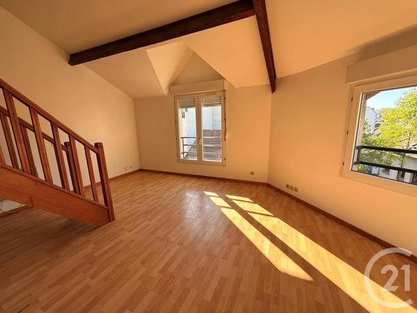 Appartement F2 à vendre  2 pièces - 49,70 m 2   COUBRON  - 93