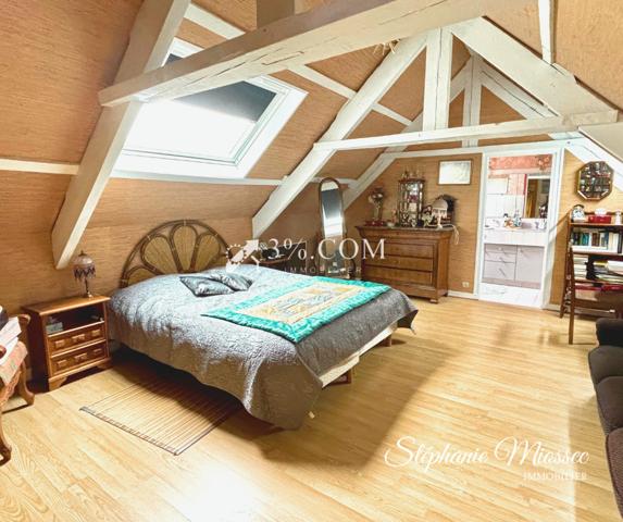 Maison 4 pièce(s) 3 chambre(s) 186 m²