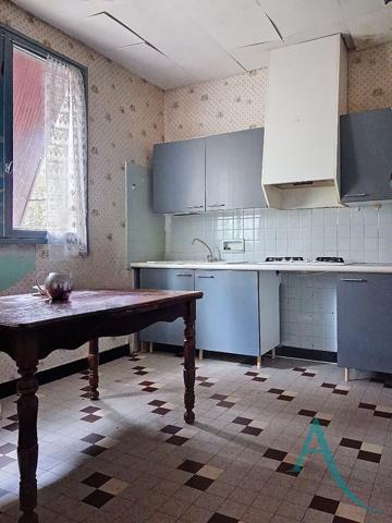 Maison Pompertuzat 8 pièce(s) 160 m2 à fort potentiel