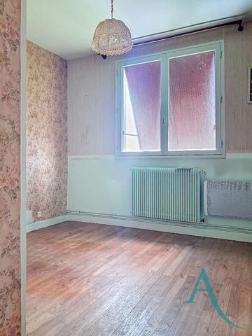 Maison Pompertuzat 8 pièce(s) 160 m2 à fort potentiel