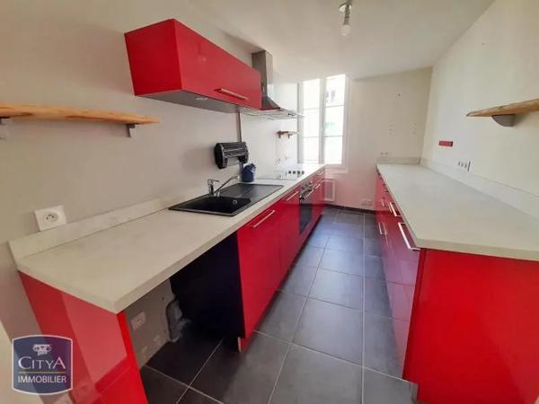 Appartement à louer 4 pièces 79.5m²