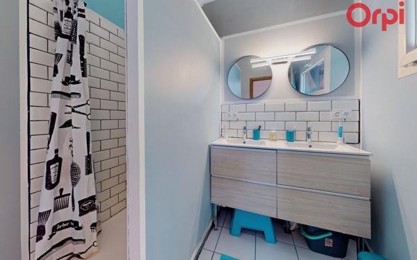 Maison à vendre    6 pièces •  Mallemort