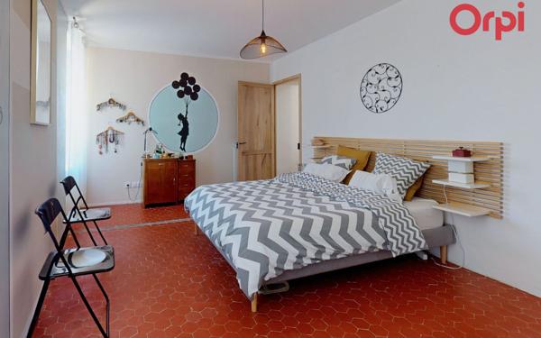 Maison à vendre    6 pièces •  Mallemort