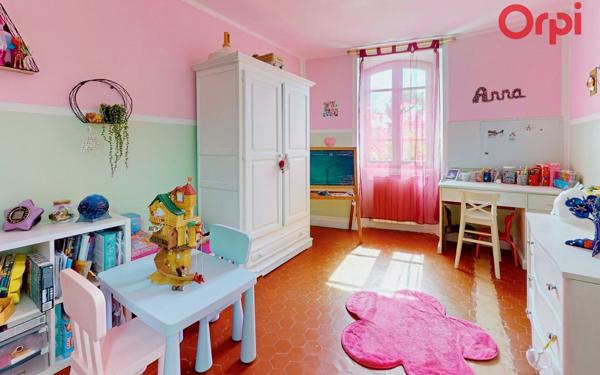 Maison à vendre    6 pièces •  Mallemort