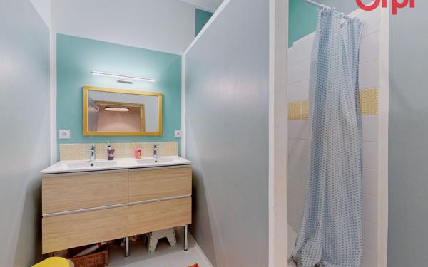 Maison à vendre    6 pièces •  Mallemort