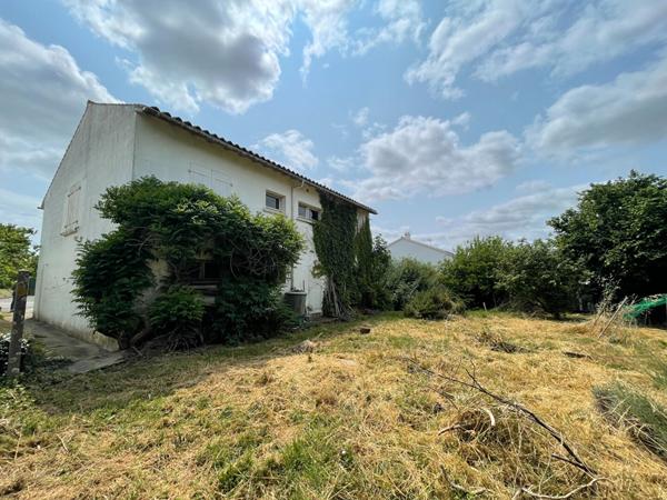 À VENDRE - MAISON FAMILIALE À FORT POTENTIEL