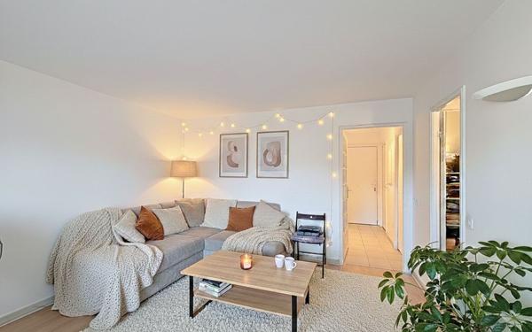 Appartement à vendre    1 pièce • 28,79 m2 Le Cannet