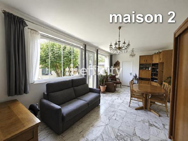 Maison
         6 pièces
        - 175 m² Exclusivité 825 000 € *