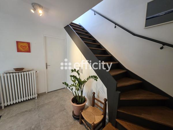 Maison
         6 pièces
        - 175 m² Exclusivité 825 000 € *