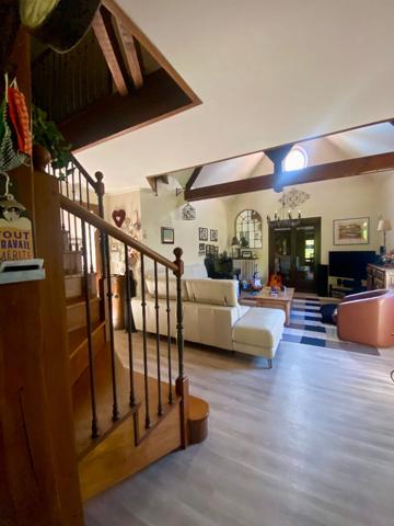 Maison Sandillon 7 pièce(s) 166 m2