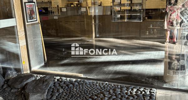 Location Local commercial 1 pièce 55.46 m² - Aulnay-sous-bois 93600