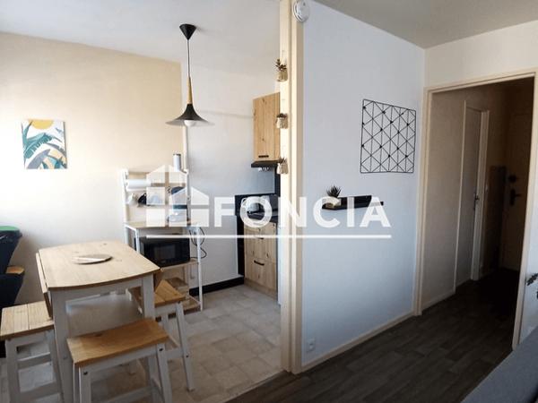 Location Studio meublé 31.1 m² - 55 RUE DU PUY LAS RODAS Limoges 87000