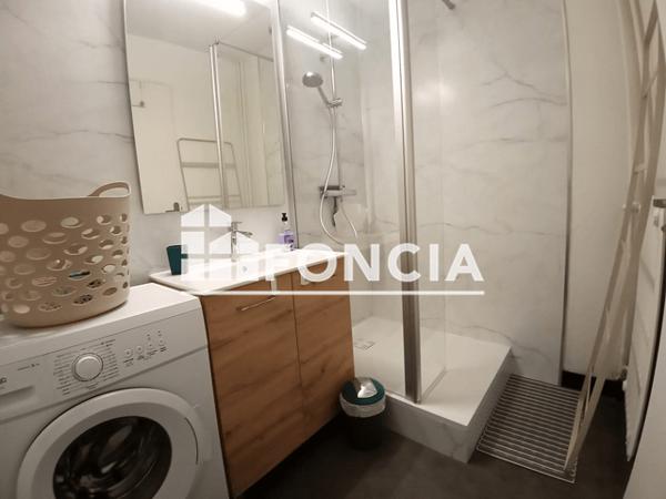 Location Studio meublé 31.1 m² - 55 RUE DU PUY LAS RODAS Limoges 87000
