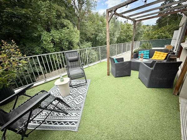Appartement Poissy 4 pièce(s) 74 m2 280 000 € **  - Référence  9064