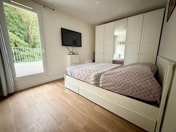 Appartement Poissy 4 pièce(s) 74 m2 280 000 € **  - Référence  9064