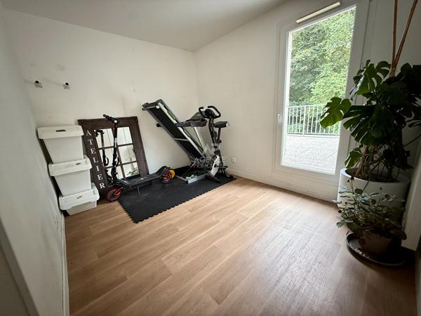 Appartement Poissy 4 pièce(s) 74 m2 280 000 € **  - Référence  9064