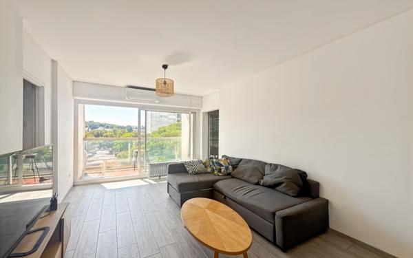 Appartement à vendre    5 pièces • 89,92 m2 Martigues