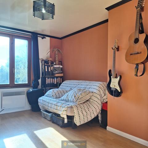 Coulommiers (77120) Maison 5 pièces 150 m2 env. , terrain 2833 m2, garage