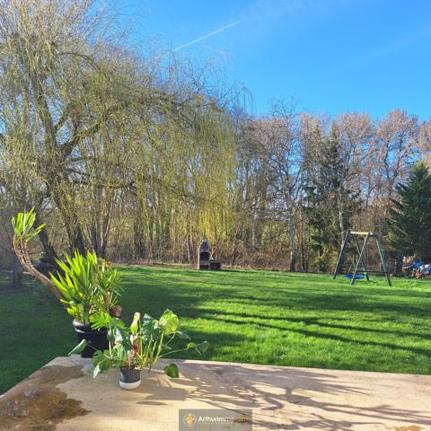 Coulommiers (77120) Maison 5 pièces 150 m2 env. , terrain 2833 m2, garage