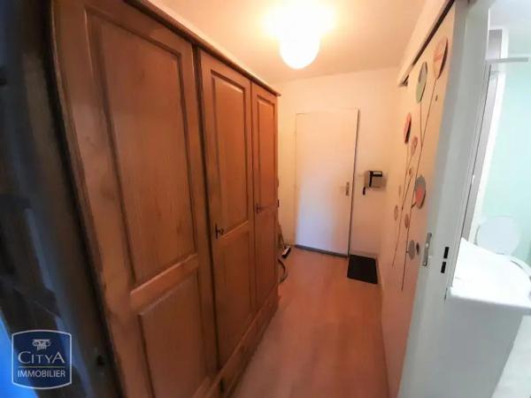 Appartement à louer 2 pièces 52.8m² Blois (41000)