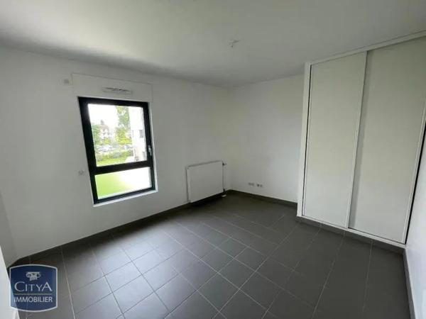 Appartement à louer 2 pièces 57.34m²