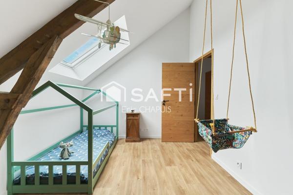 Ancien corps de ferme 265 m² hab entièrement repensé
