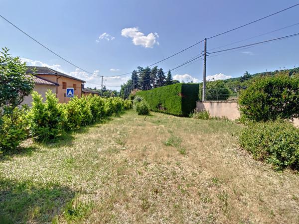 Reyrieux (01600) Ferme entretenue 3 chambres poss 4 Terrain 749 m² Garage Double