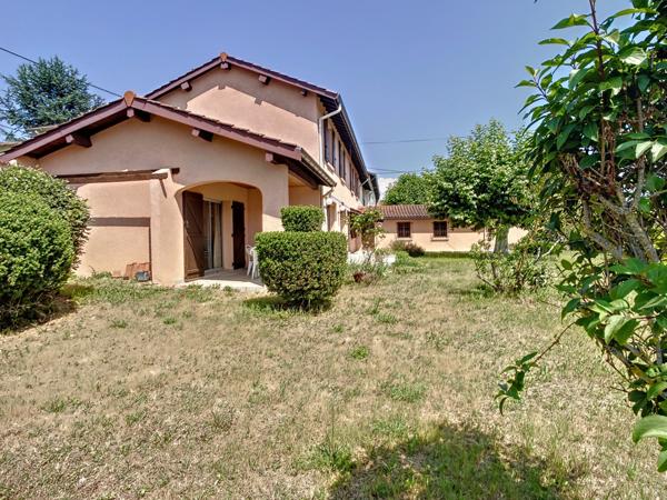 Reyrieux (01600) Ferme entretenue 3 chambres poss 4 Terrain 749 m² Garage Double