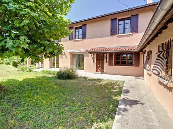 Reyrieux (01600) Ferme entretenue 3 chambres poss 4 Terrain 749 m² Garage Double