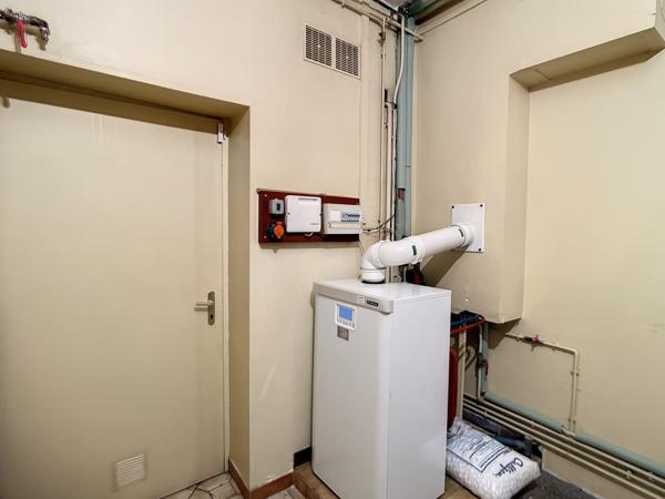 Reyrieux (01600) Ferme entretenue 3 chambres poss 4 Terrain 749 m² Garage Double