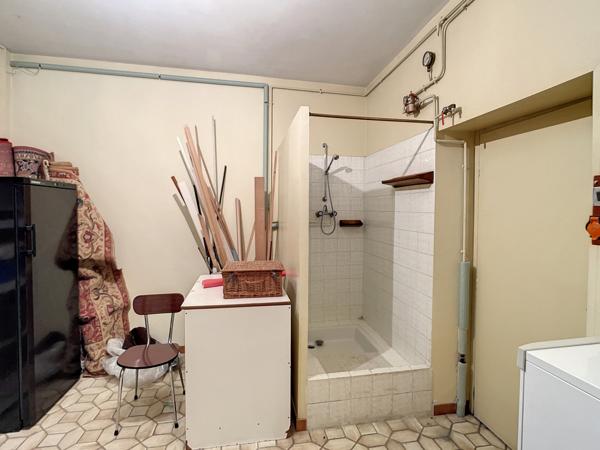 Reyrieux (01600) Ferme entretenue 3 chambres poss 4 Terrain 749 m² Garage Double