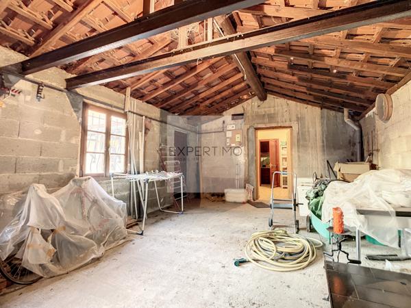 Reyrieux (01600) Ferme entretenue 3 chambres poss 4 Terrain 749 m² Garage Double